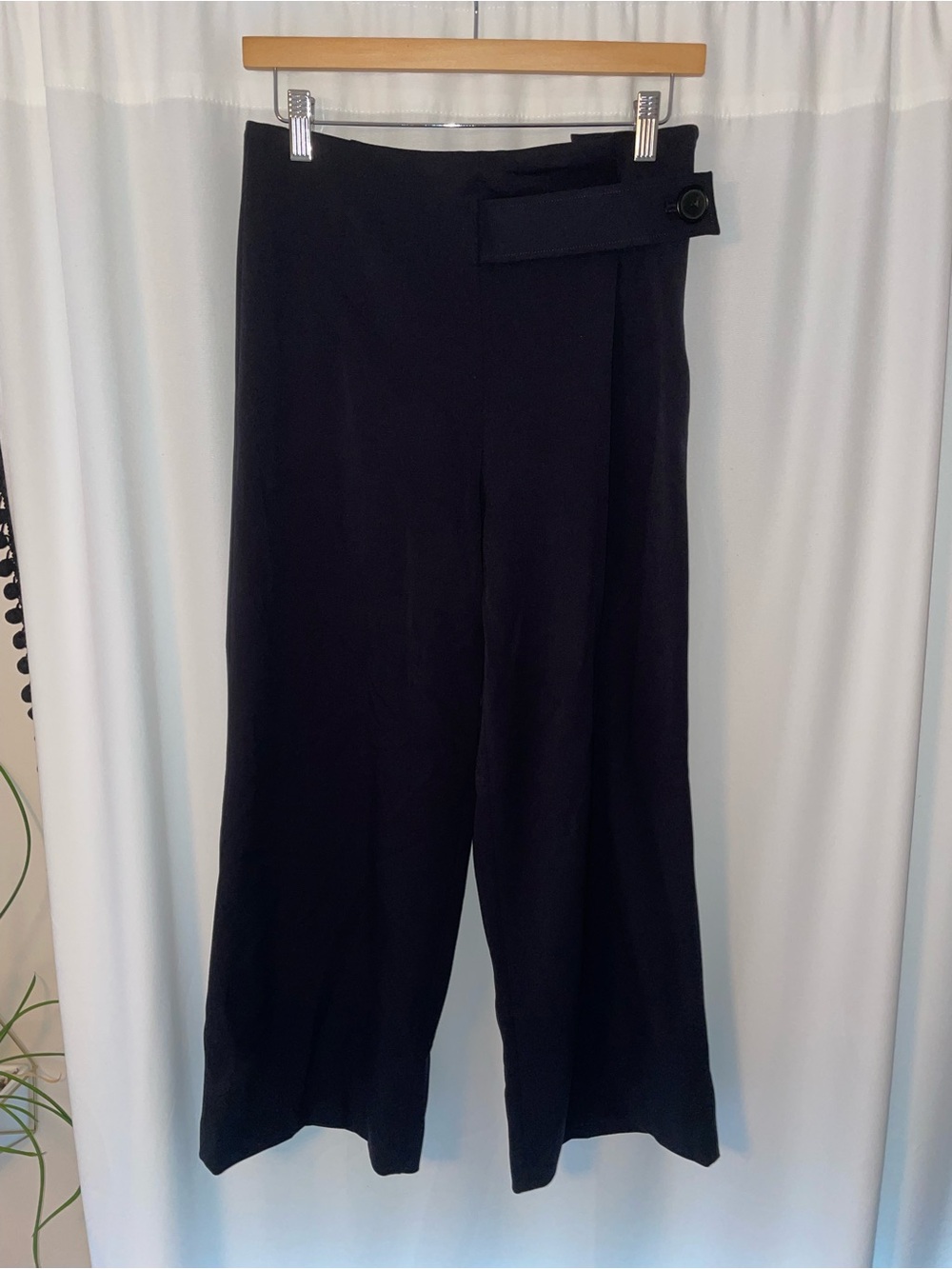 Zara trousers wide leg dress pants women’s S small black navy pants ZARA dressy